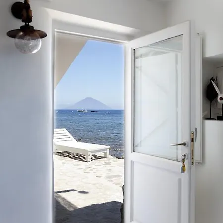 Il Galeone Villa Panarea